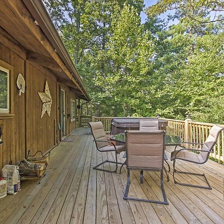 Secluded Stanardsville Cabin With 10 Acres And Hot Tub Exteriör bild