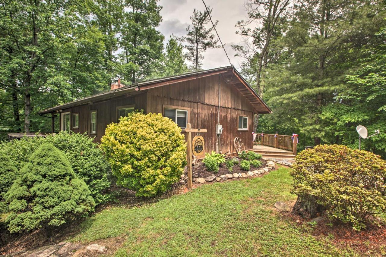 Secluded Stanardsville Cabin With 10 Acres And Hot Tub Exteriör bild