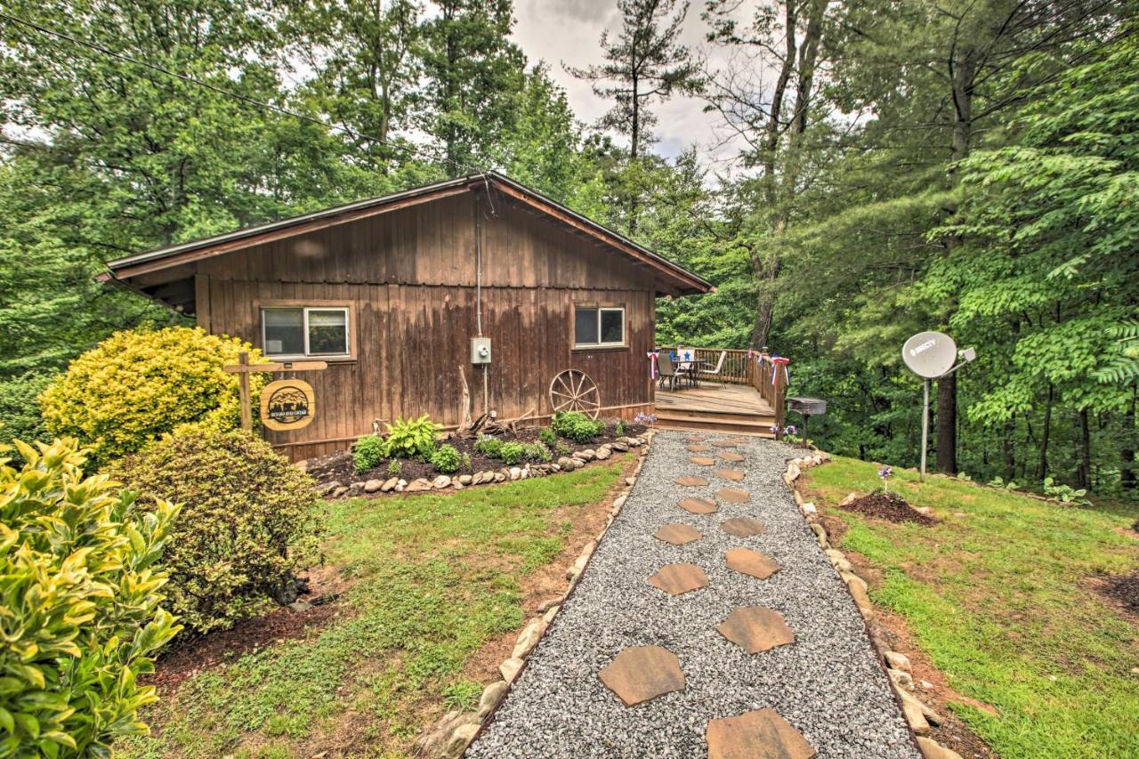 Secluded Stanardsville Cabin With 10 Acres And Hot Tub Exteriör bild