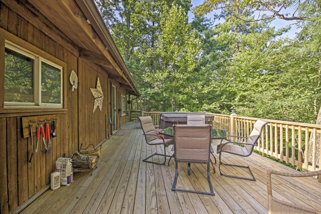 Secluded Stanardsville Cabin With 10 Acres And Hot Tub Exteriör bild
