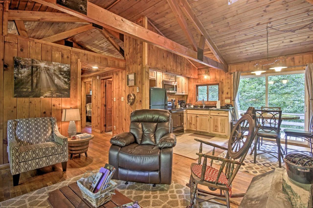 Secluded Stanardsville Cabin With 10 Acres And Hot Tub Exteriör bild