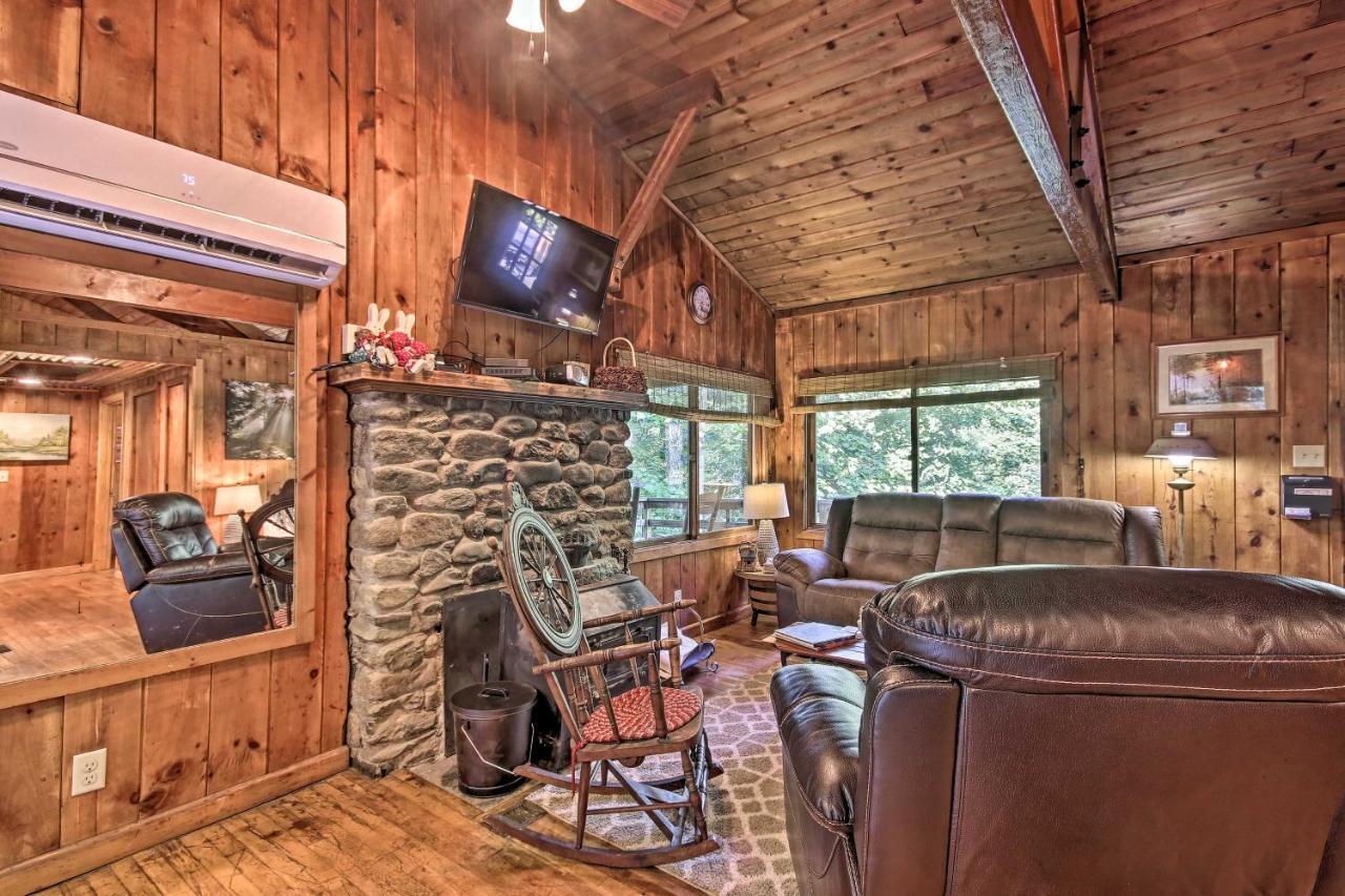 Secluded Stanardsville Cabin With 10 Acres And Hot Tub Exteriör bild